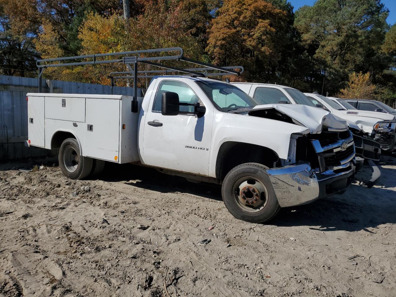 2009 Chevrolet Silverado - Image 4