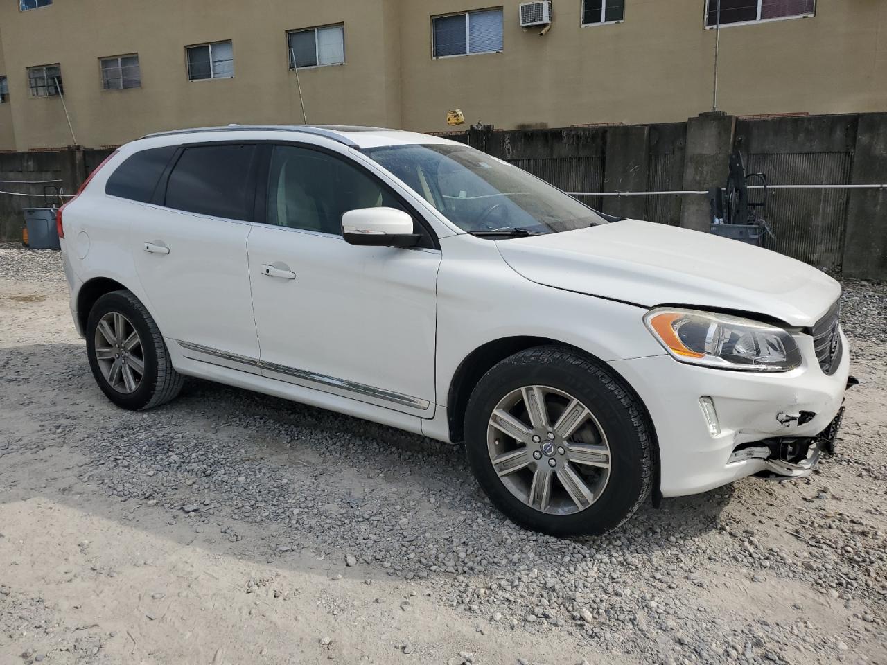 YV440MDUXH2199366 2017 Volvo Xc60 T5 Inscription