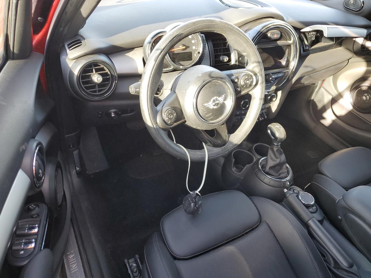 2015 MINI Cooper - Image 8