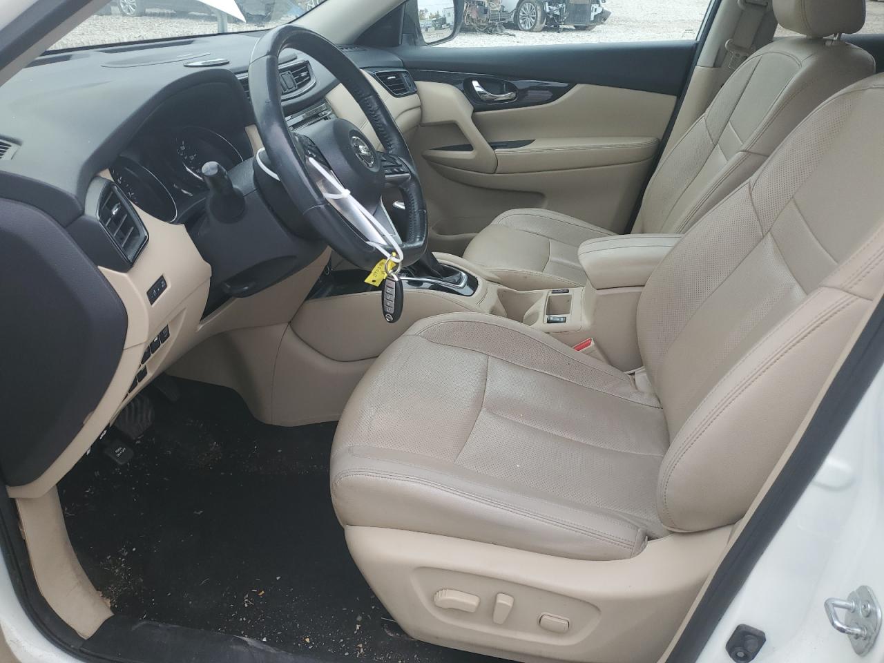 2017 Nissan Rogue - Image 7