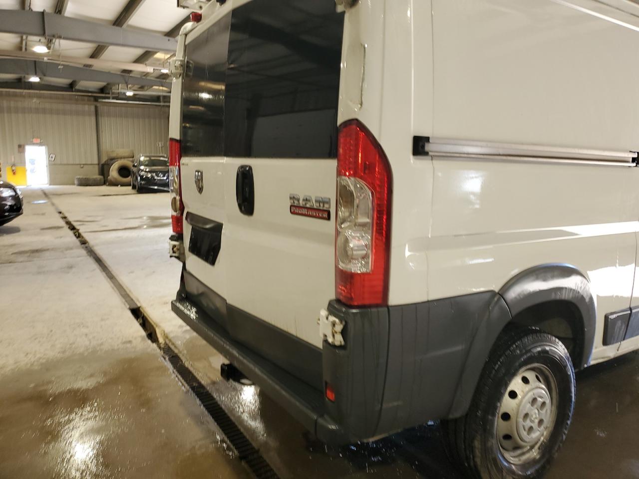 2017 RAM ProMaster City - Image 10