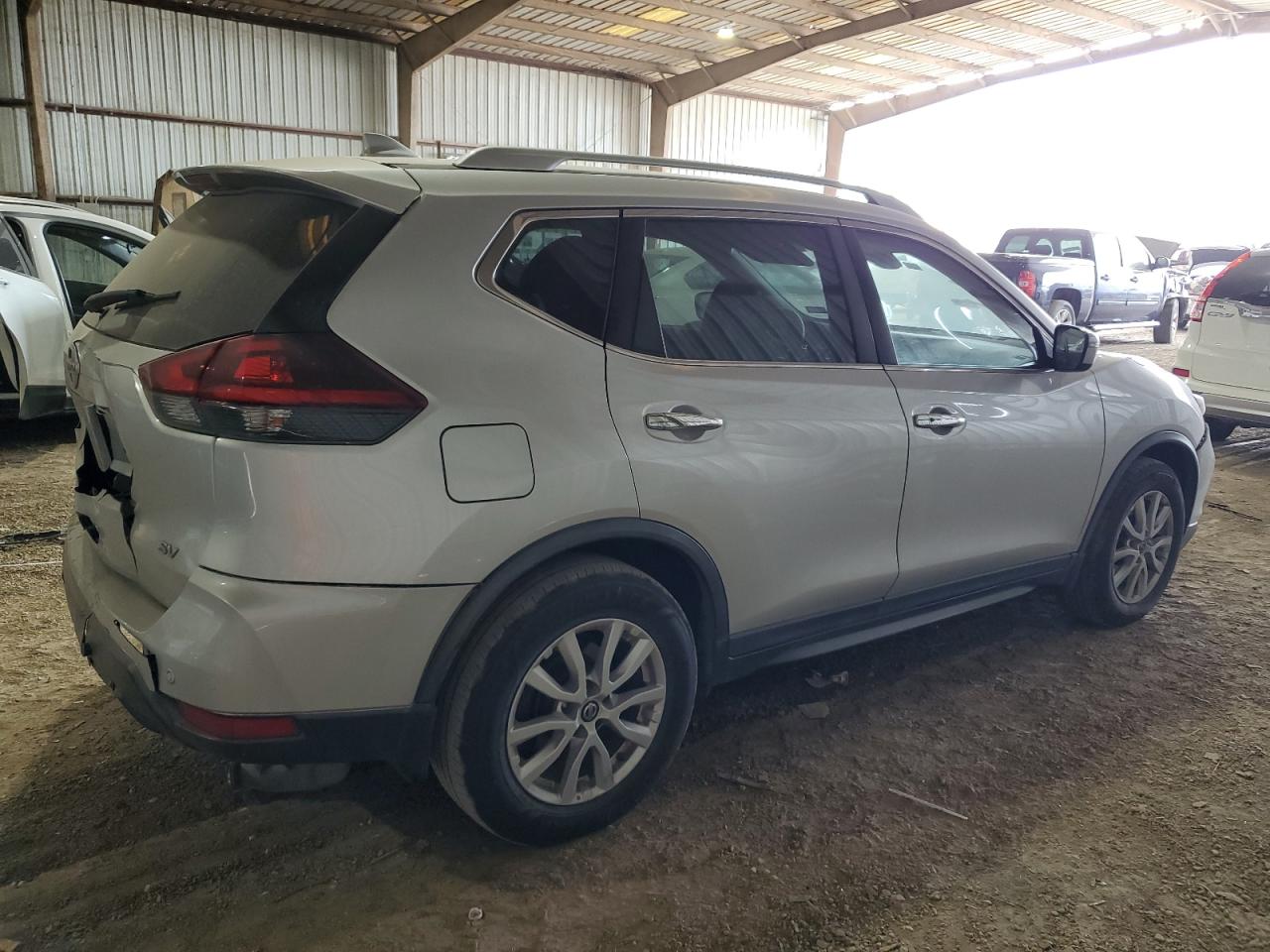 2019 Nissan Rogue - Image 3