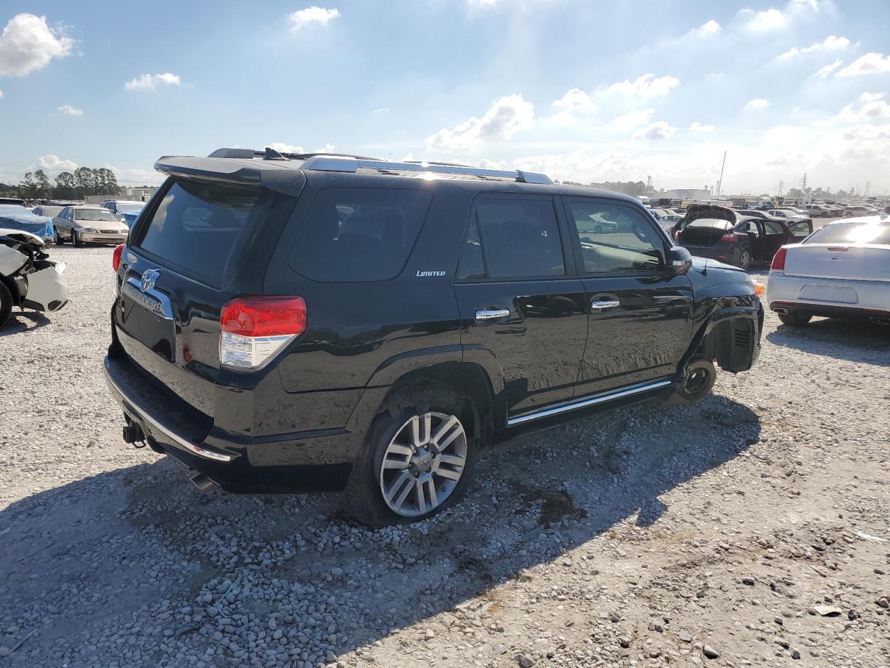 VIN JTEZU5JR9D5051815 2013 TOYOTA 4RUNNER no.3