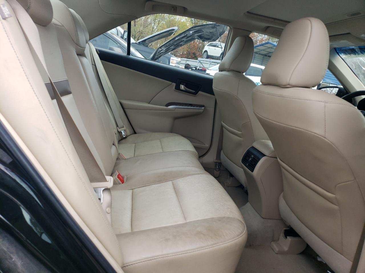 2012 Toyota Camry - Image 10