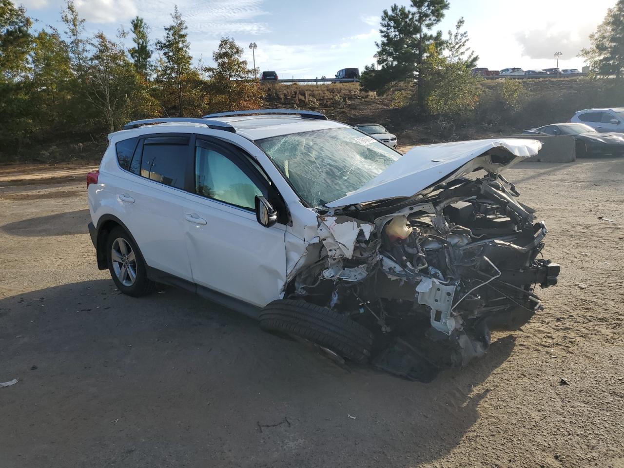 2015 Toyota RAV 4 - Image 4