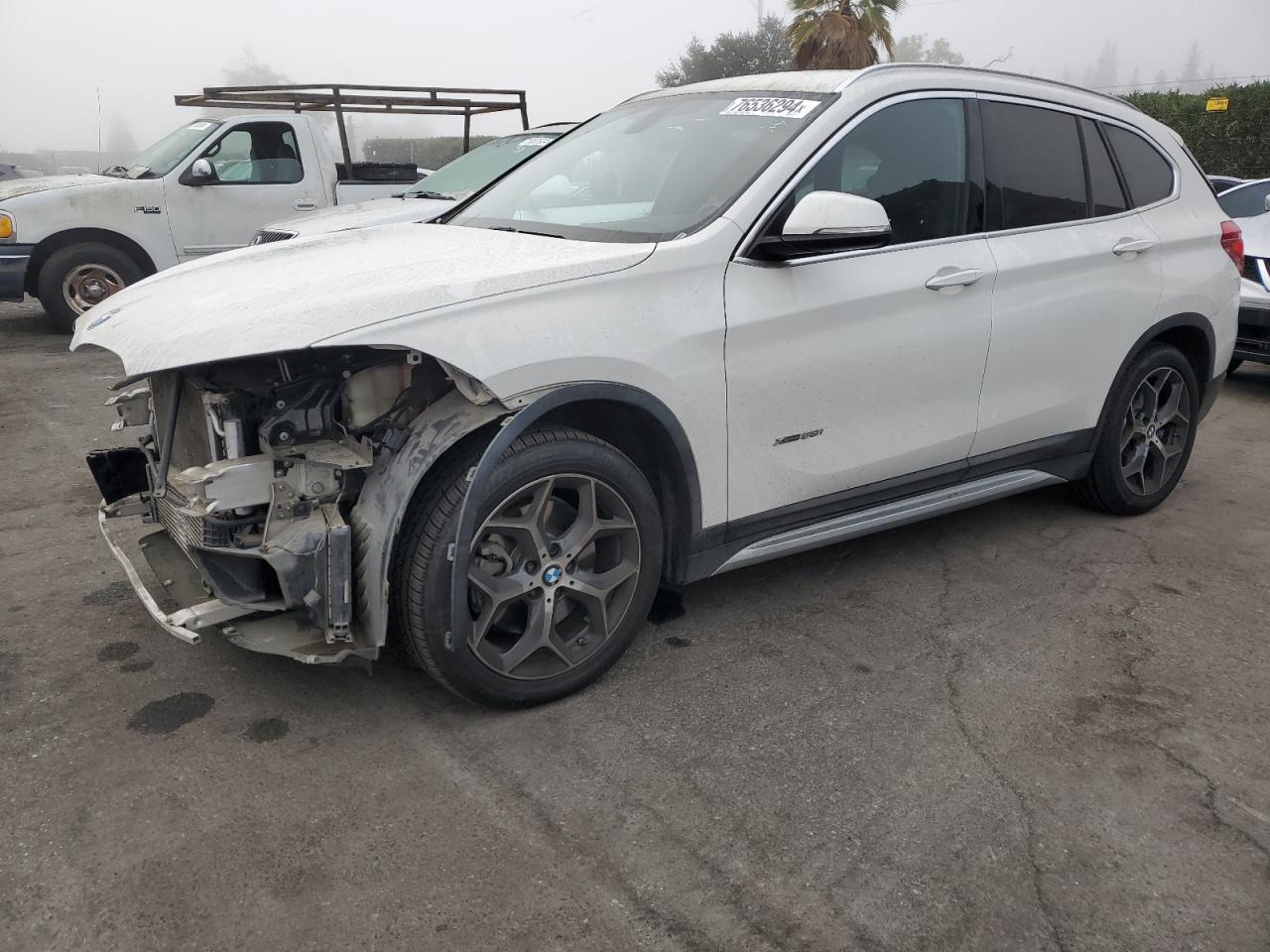 VIN WBXHT3C37J5L25642 2018 BMW X1 no.1