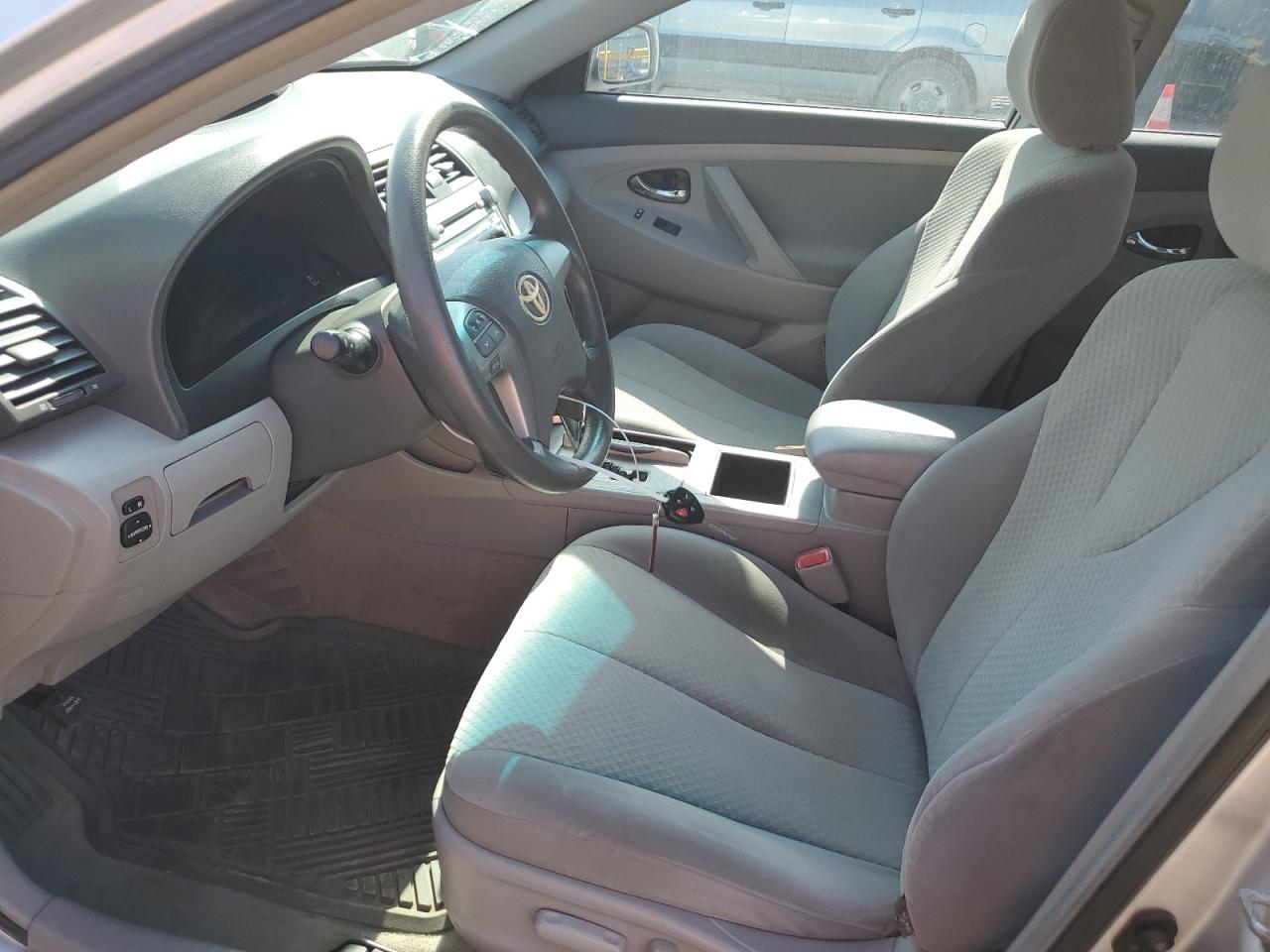2009 Toyota Camry - Image 7