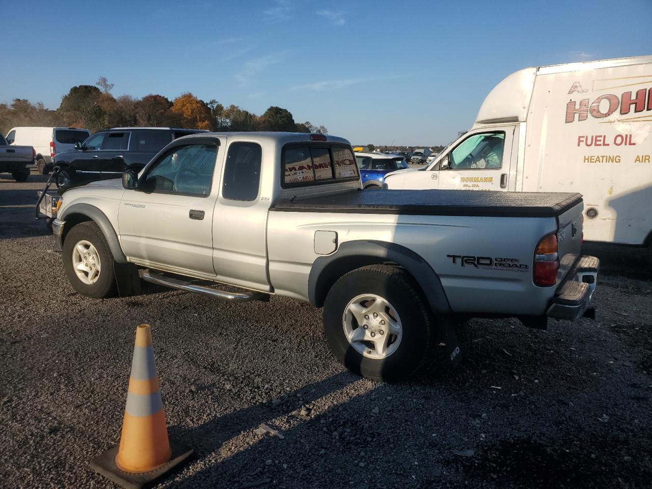 2004 Toyota Tacoma - Image 2