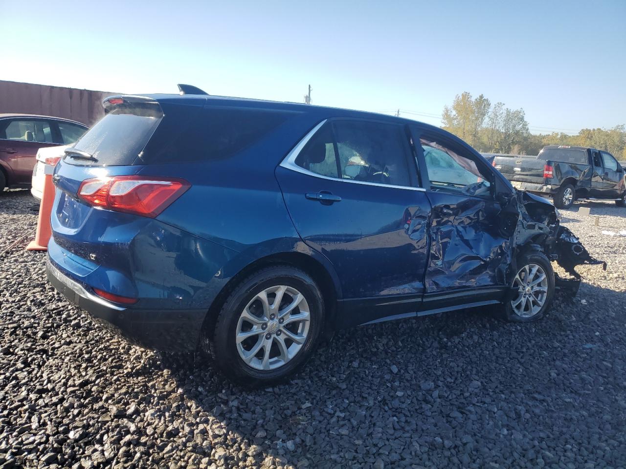 2019 Chevrolet Equinox - Image 3