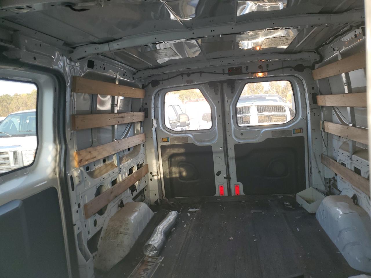 2015 Ford Transit - Image 10