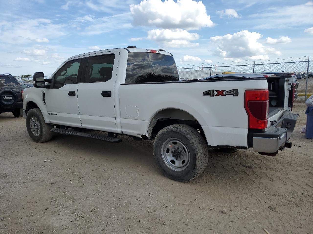 2020 Ford F250 - Image 2