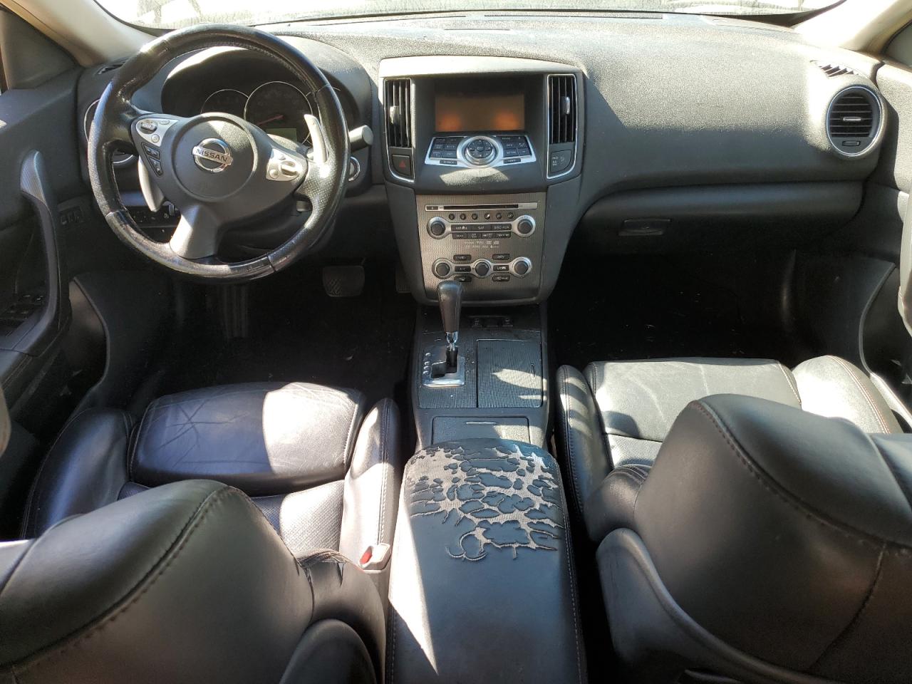 2010 Nissan Maxima - Image 8