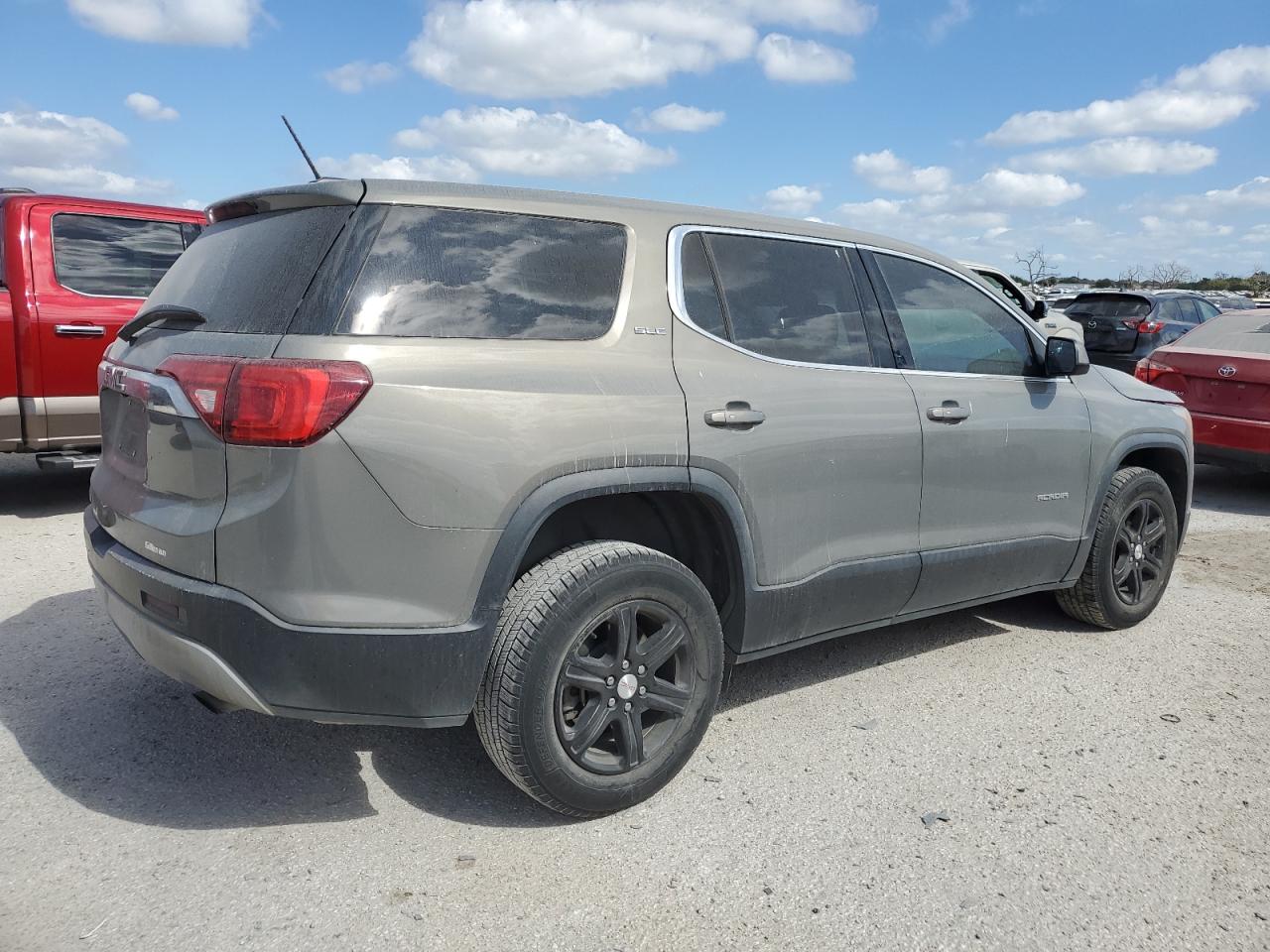 2019 GMC Acadia - Image 3