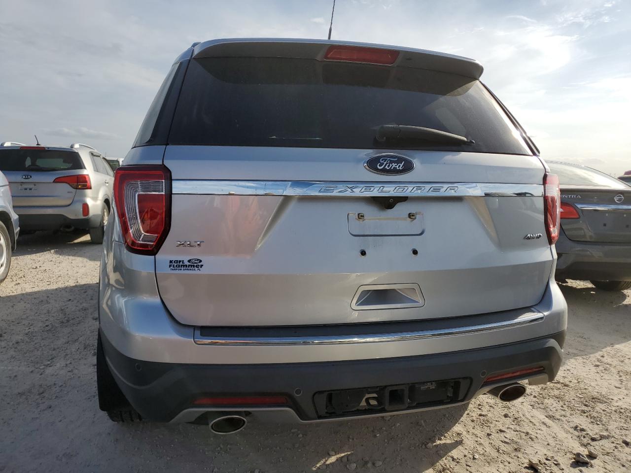 1FM5K7D85JGB97583 2018 Ford Explorer Xlt