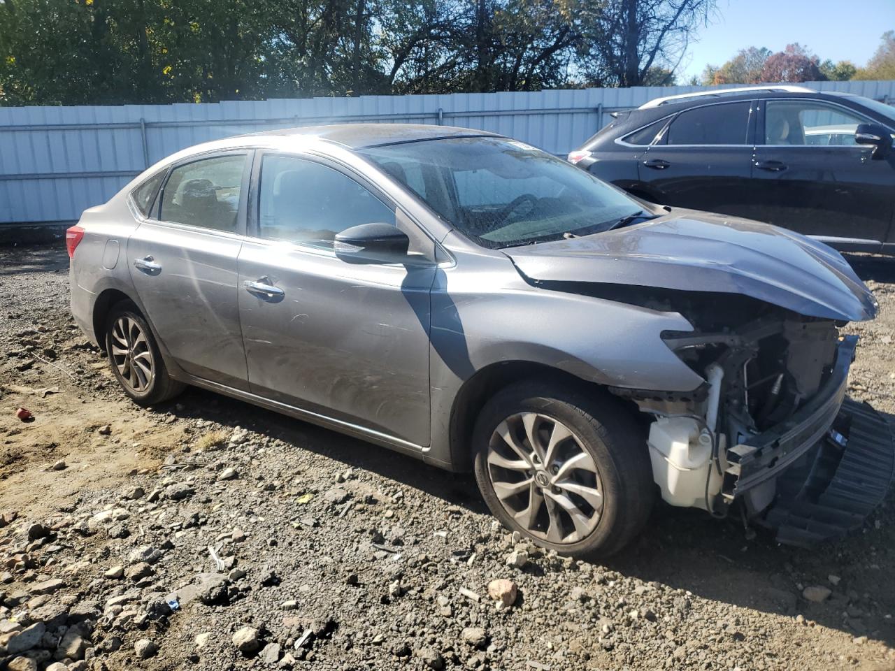 VIN 3N1AB7AP8KY274013 2019 NISSAN SENTRA no.4