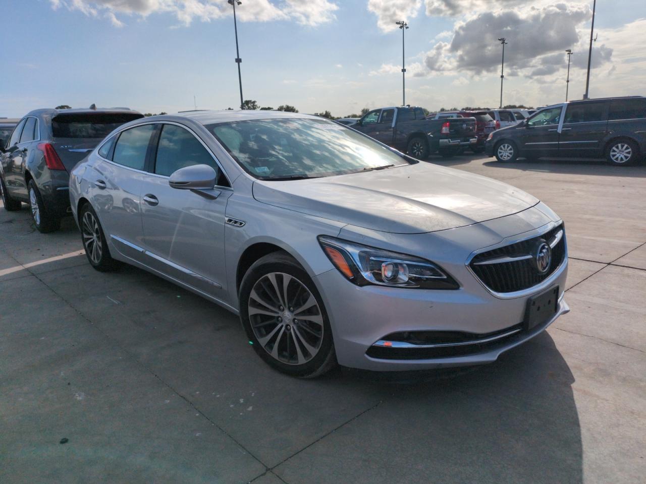 2017 Buick LaCrosse - Image 4