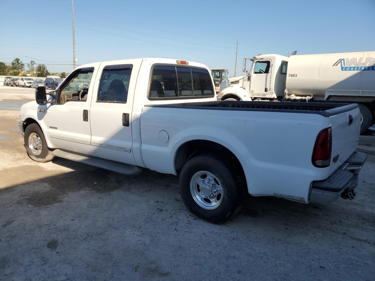 2001 Ford F250 - Image 2