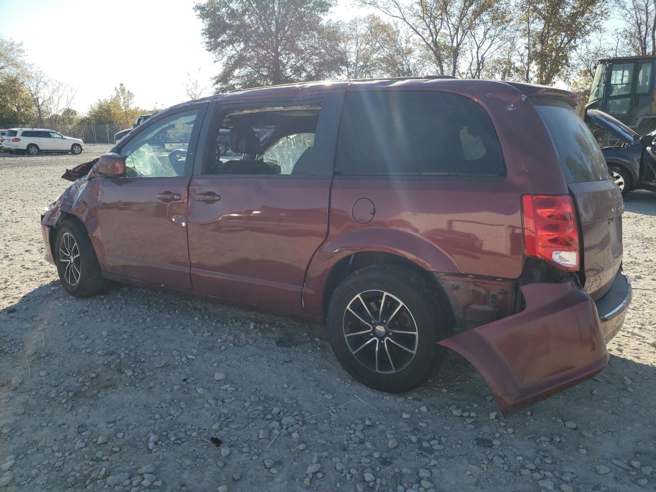 2018 Dodge Caravan - Image 2