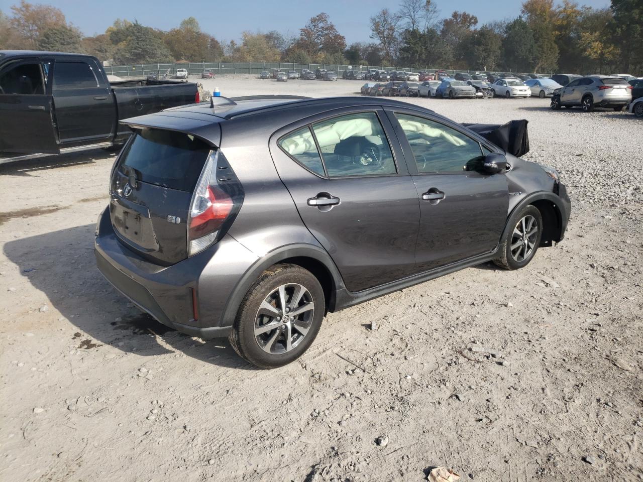 2018 Toyota Prius - Image 3