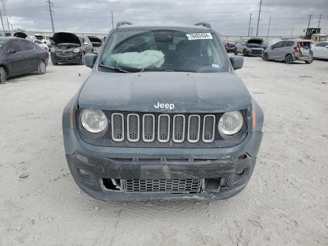 2018 Jeep Renegade - Image 5