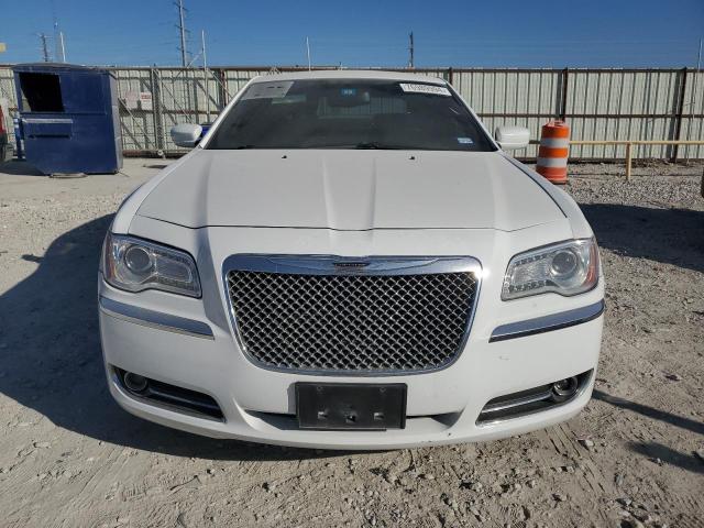 Sedans CHRYSLER 300 2012 White