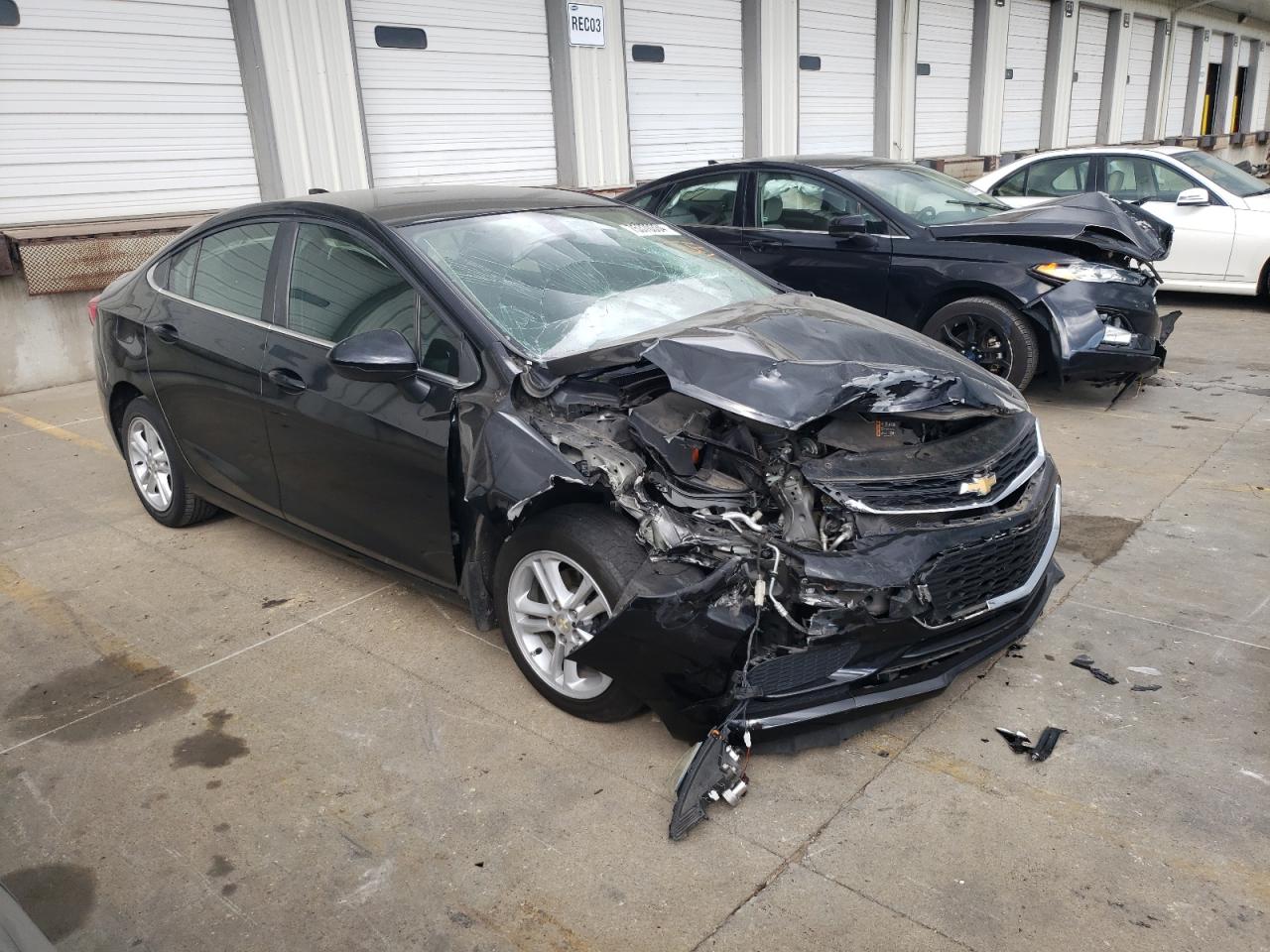 2018 Chevrolet Cruze - Image 4