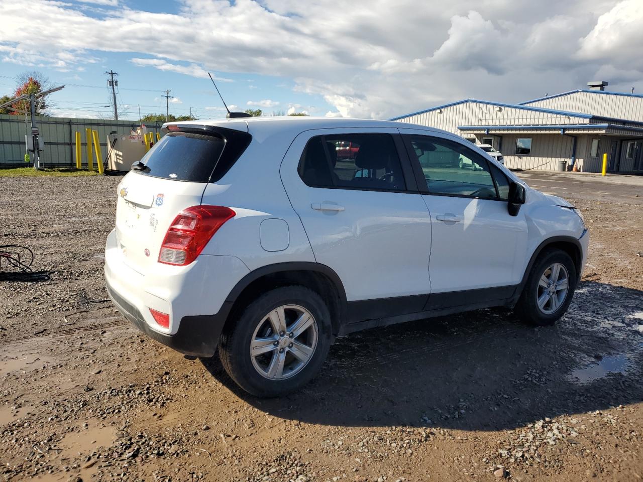 KL7CJKSB2LB088043 2020 Chevrolet Trax Ls