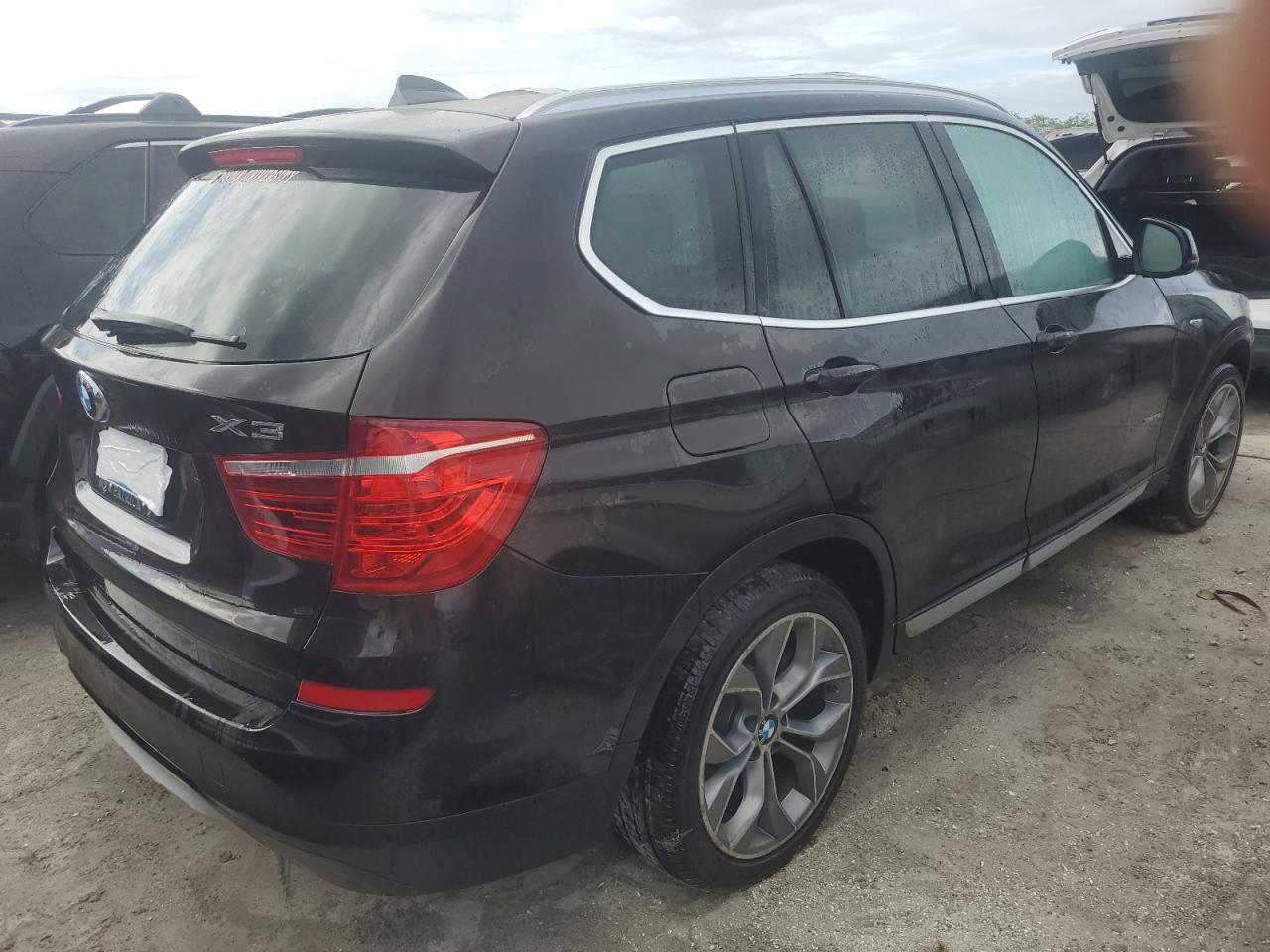 VIN 5UXWX9C57F0D57137 2015 BMW X3 no.3