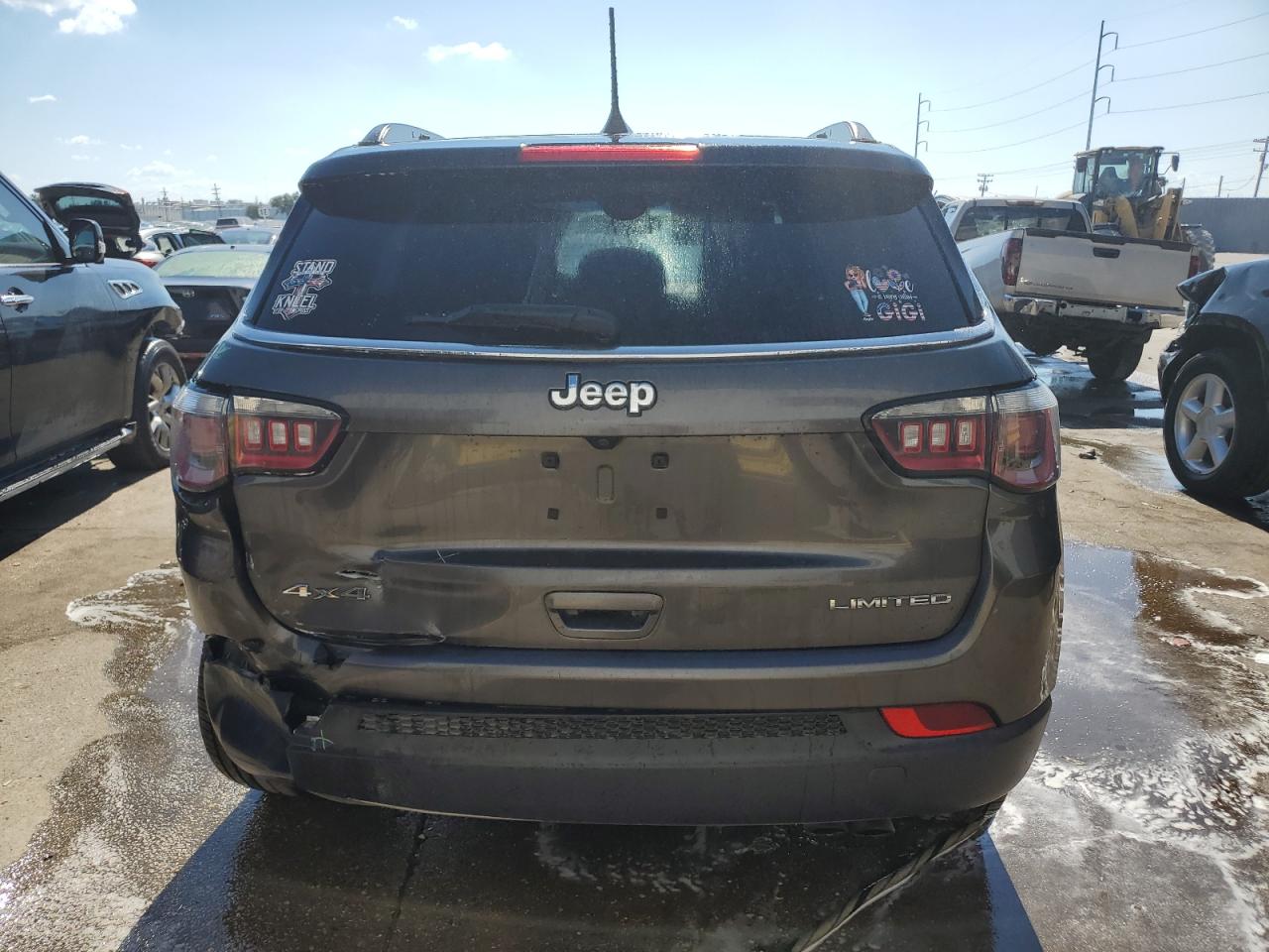 3C4NJDCB8JT266121 2018 Jeep Compass Limited