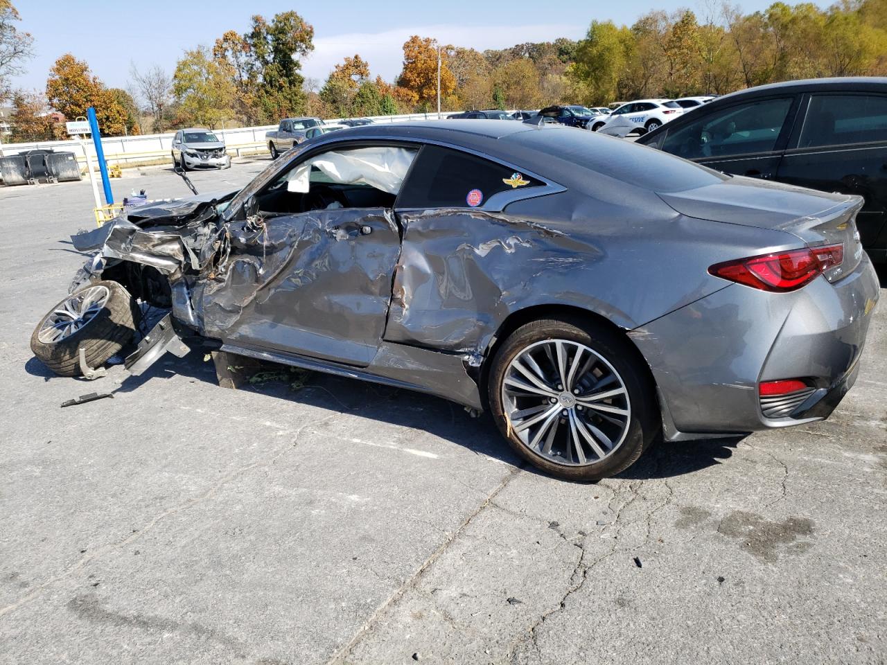 2017 Infiniti Q60 - Image 2