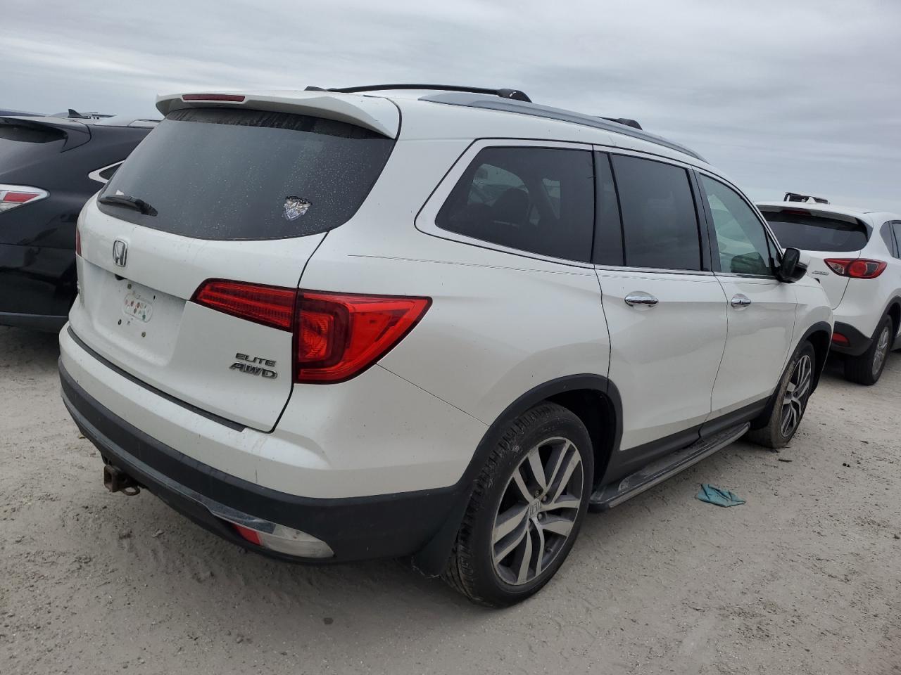 2016 Honda Pilot - Image 3
