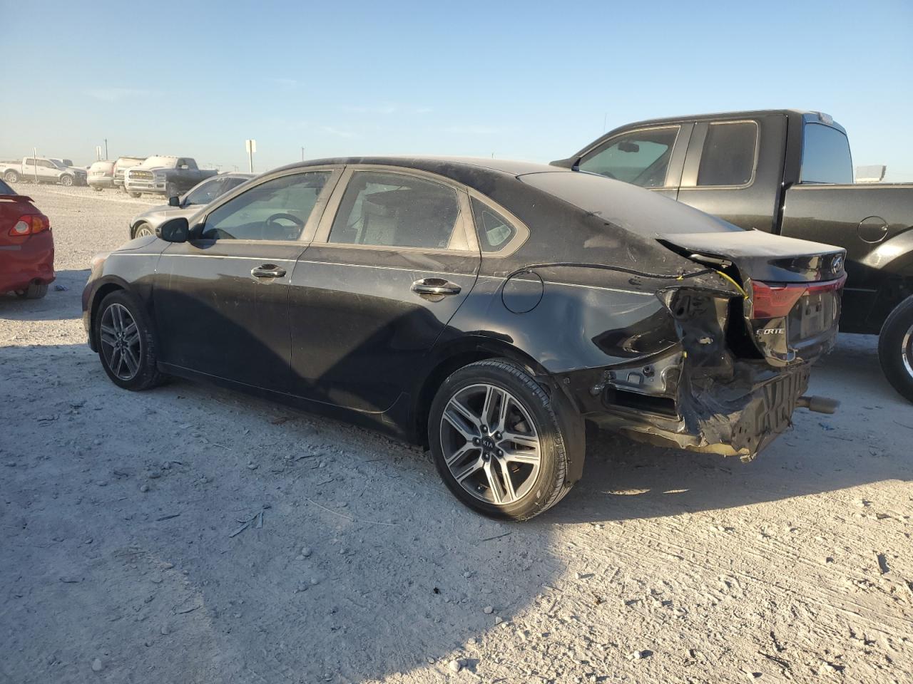 2019 Kia Forte - Image 2