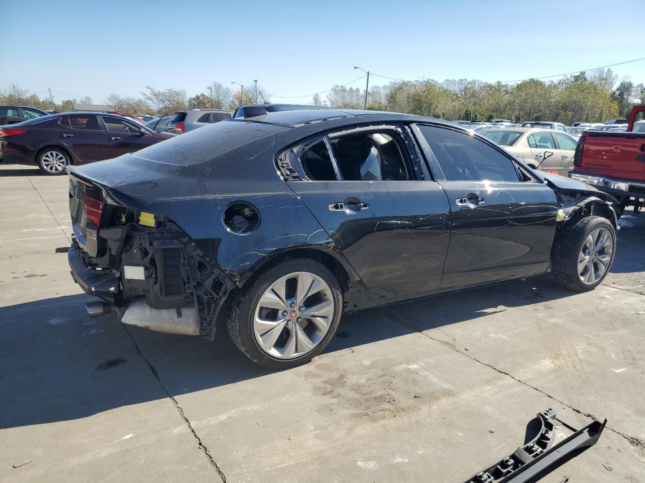 2020 Jaguar XE - Image 3