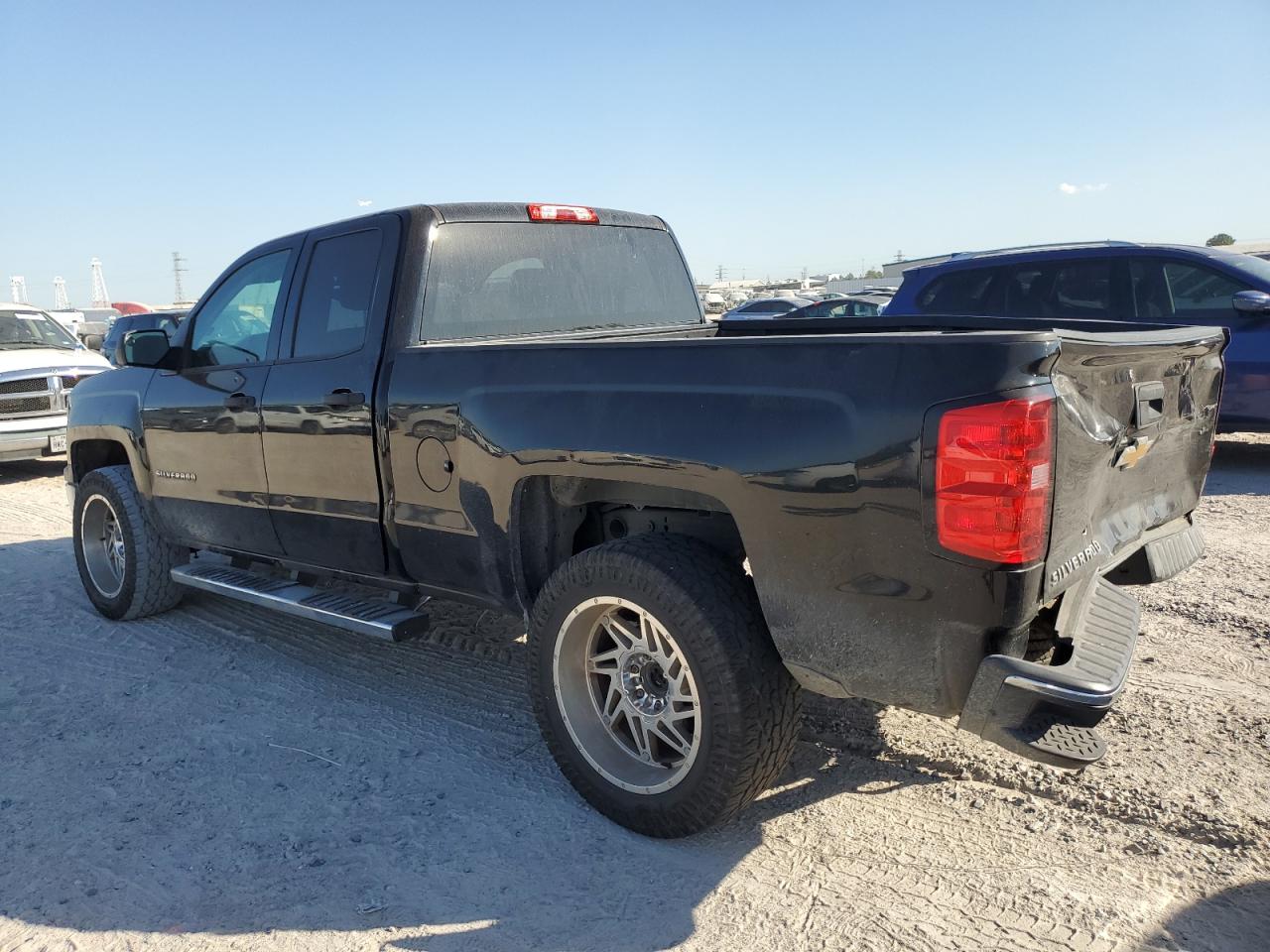2014 Chevrolet Silverado - Image 2