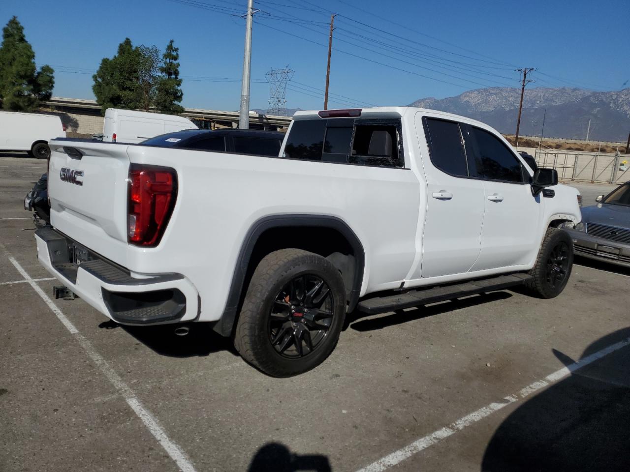 VIN 1GTR8CED8KZ370284 2019 GMC SIERRA no.3