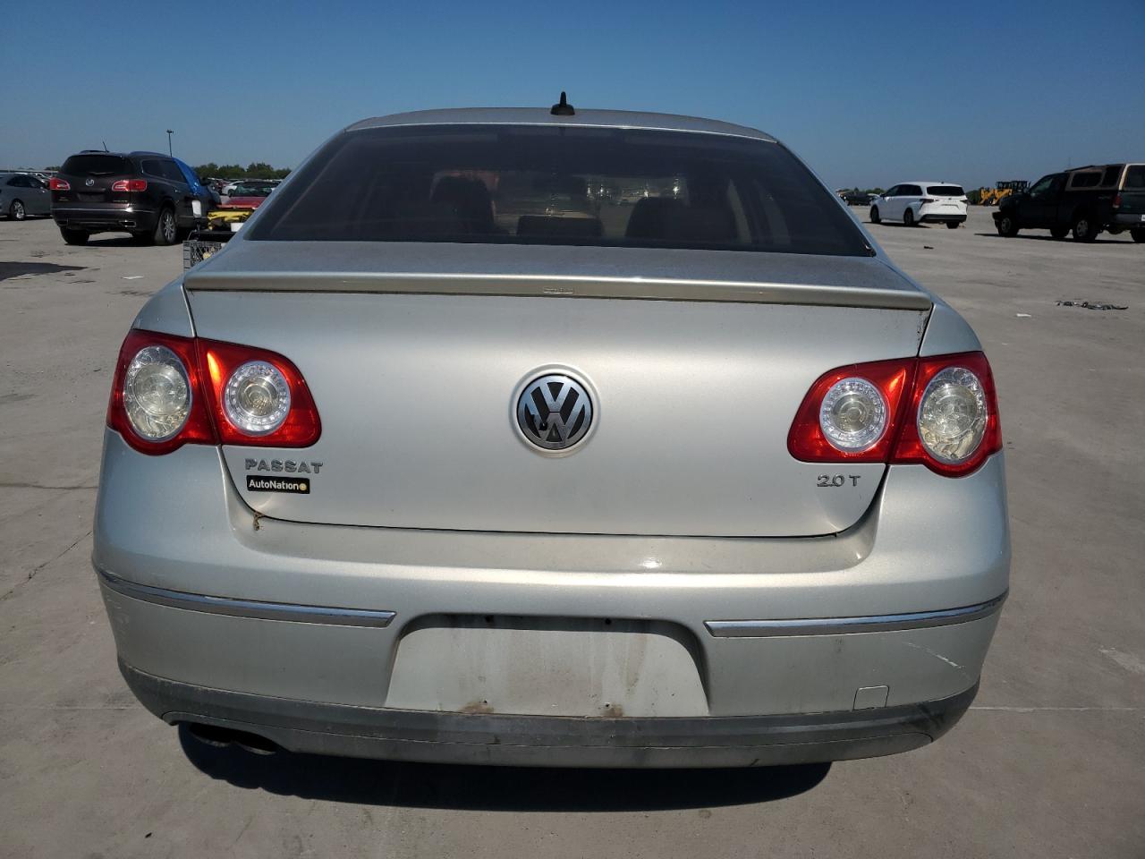 2010 Volkswagen Passat Komfort VIN: WVWJK7AN3AE132000 Lot: 74583674