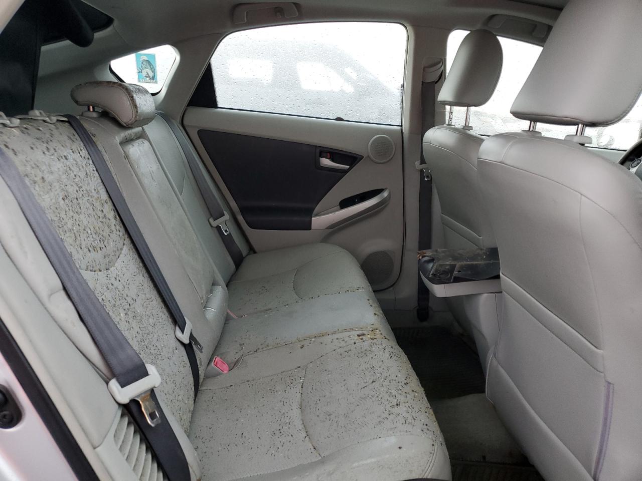 2010 Toyota Prius - Image 11