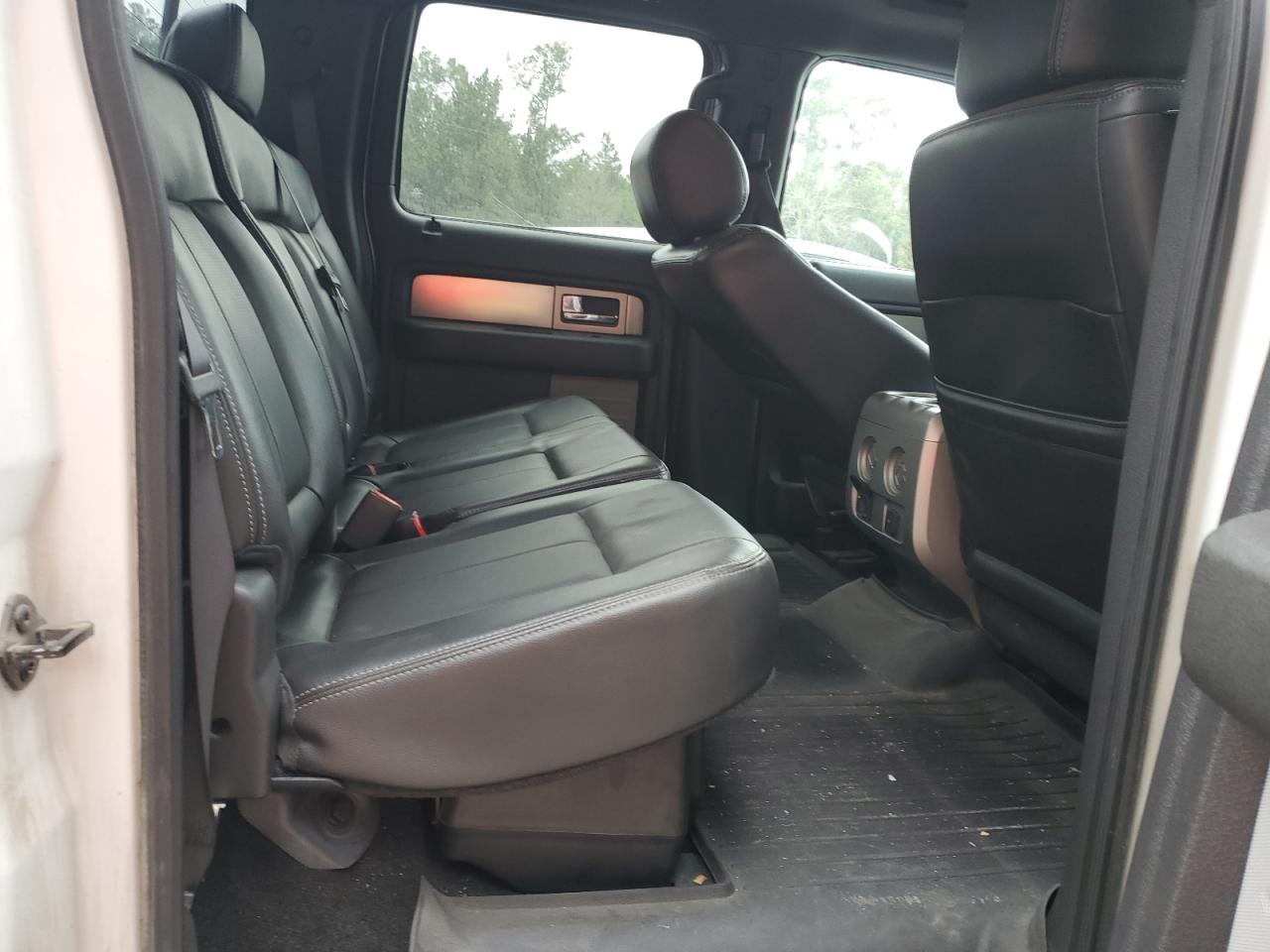 2013 Ford F-150 - Image 10