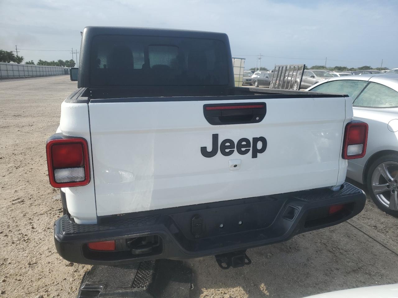 2023 Jeep Gladiator Sport VIN: 1C6HJTAG7PL579890 Lot: 74834264