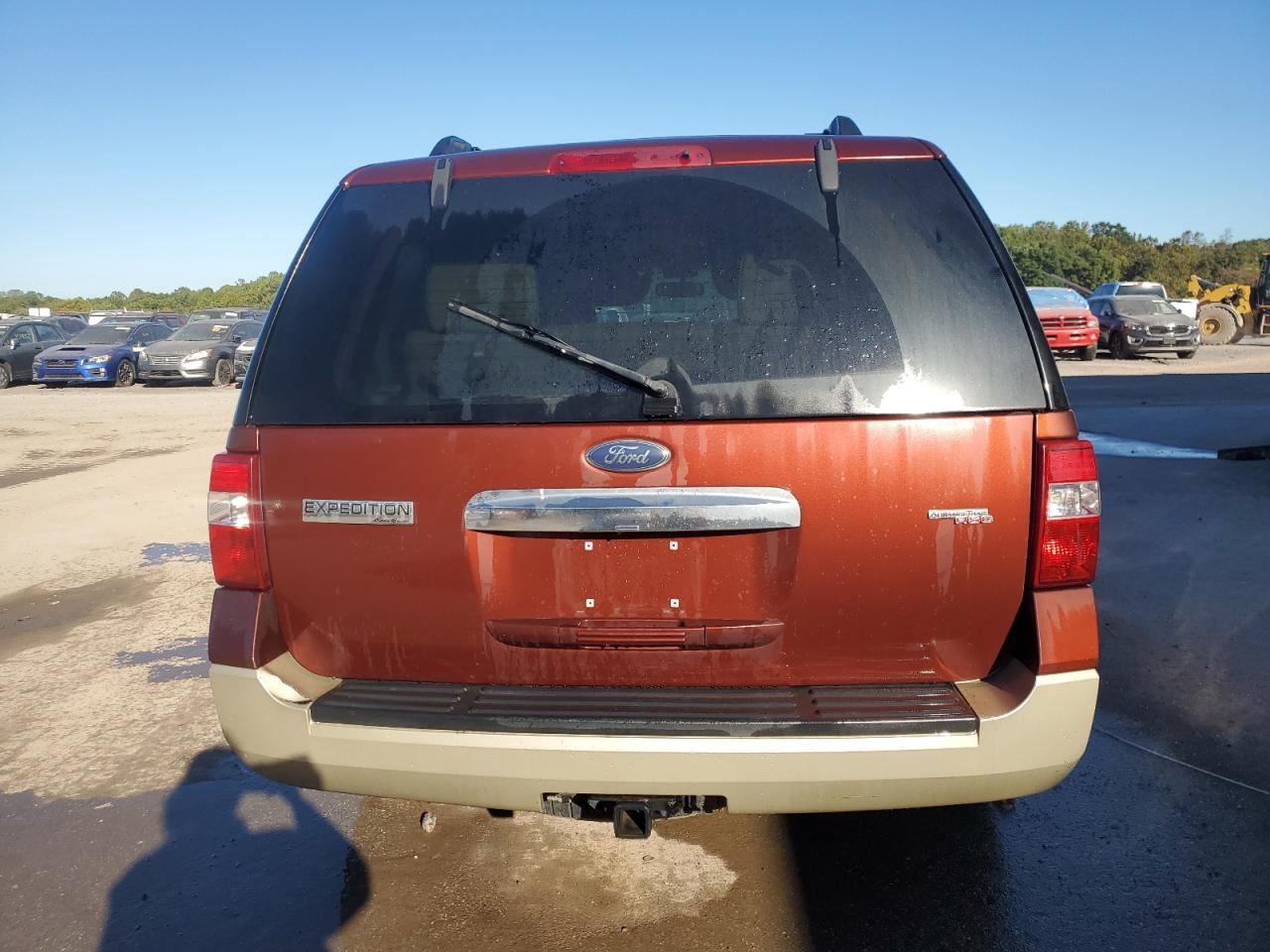 1FMFU18537LA82721 2007 Ford Expedition Eddie Bauer