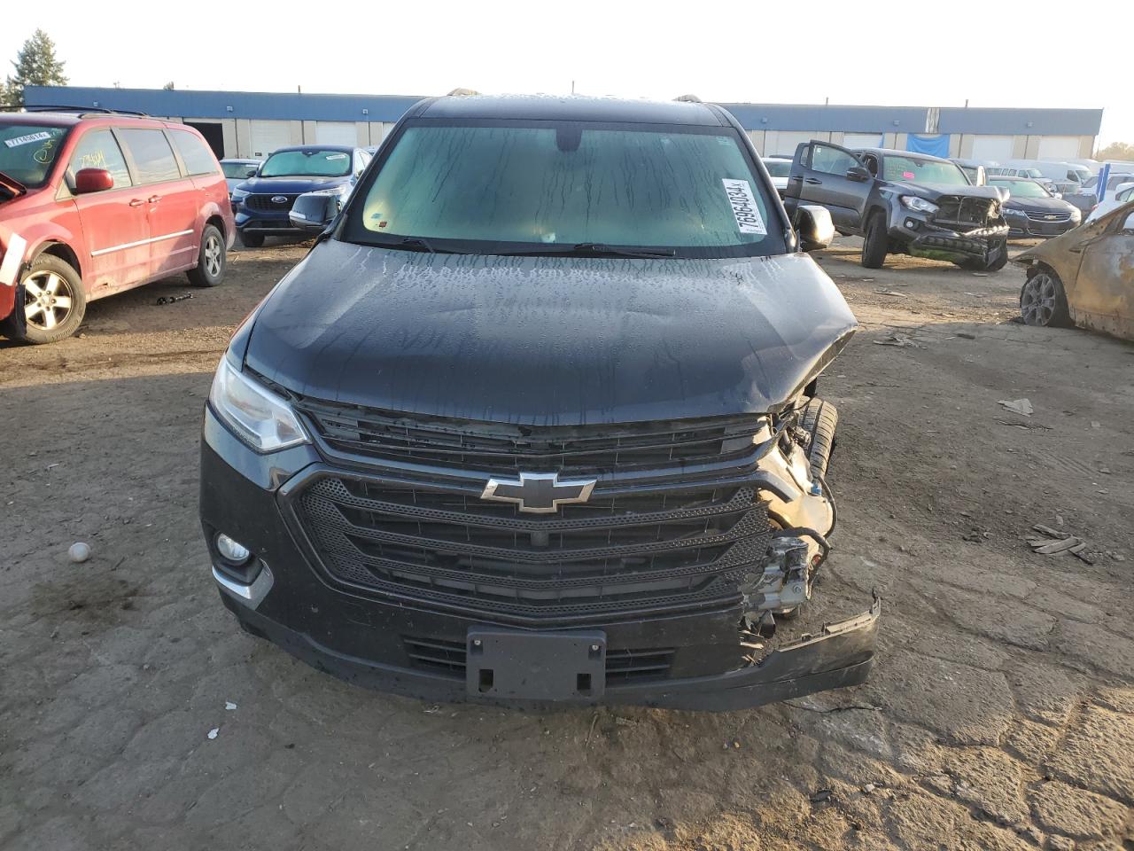 VIN 1GNERGKW7KJ115639 2019 CHEVROLET TRAVERSE no.5