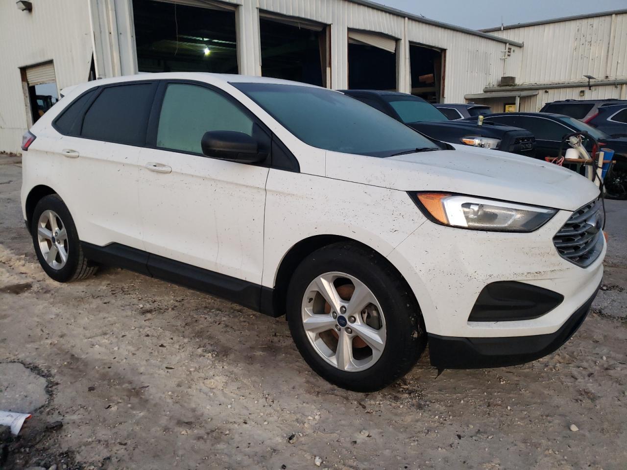 2019 Ford Edge - Image 4