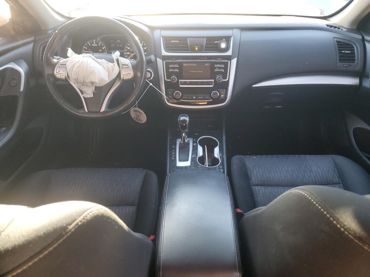 2018 Nissan Altima - Image 8