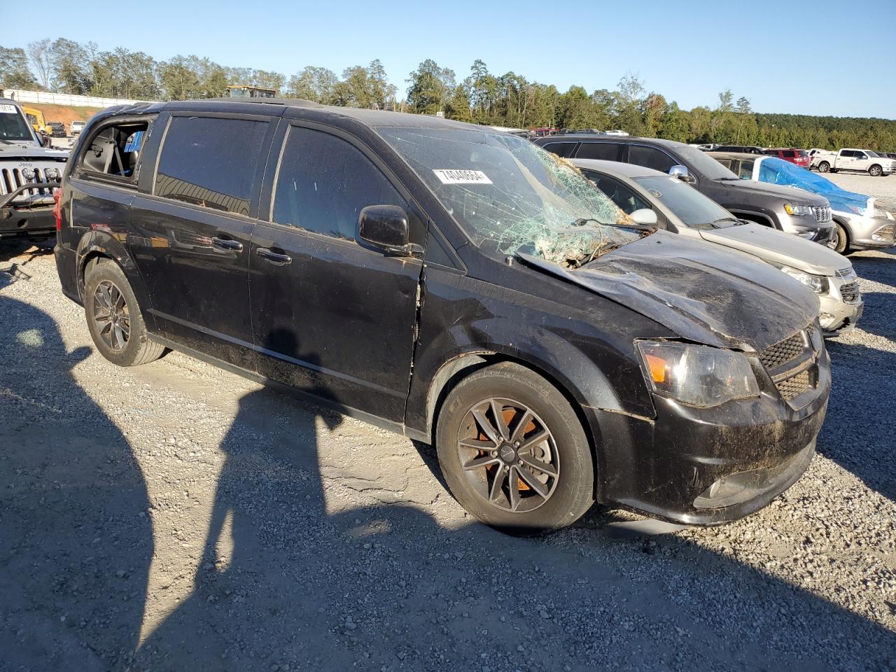 2018 Dodge Caravan - Image 4