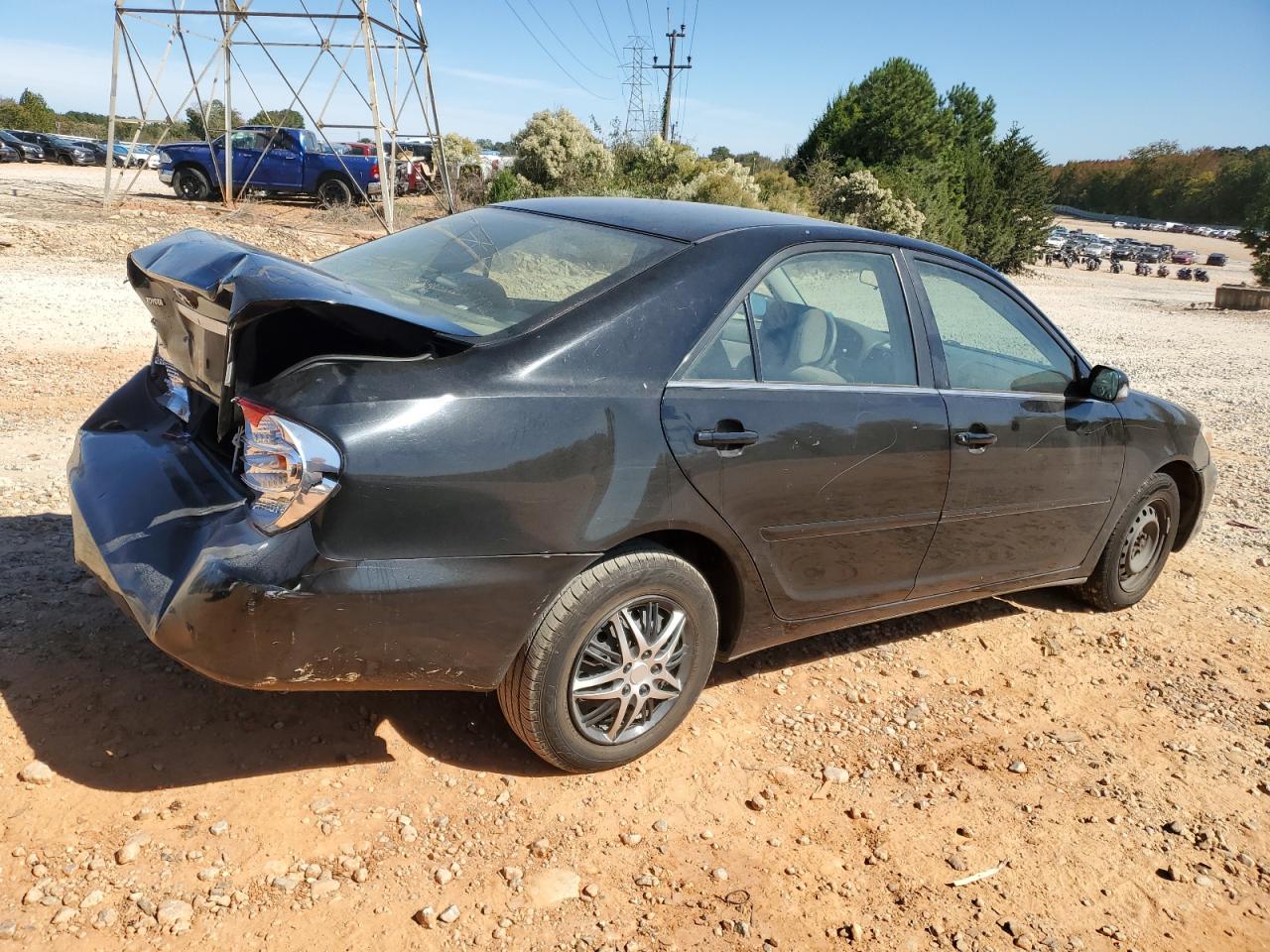 2003 Toyota Camry Le VIN: JTDBE32KX30191893 Lot: 75182824