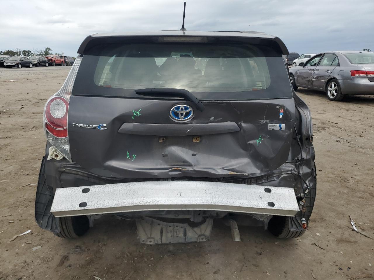 JTDKDTB34E1563527 2014 Toyota Prius C