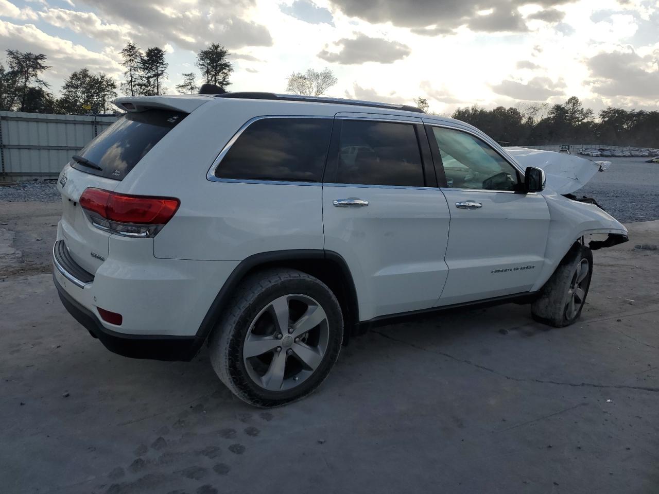 2016 Jeep Grand Cherokee - Image 3