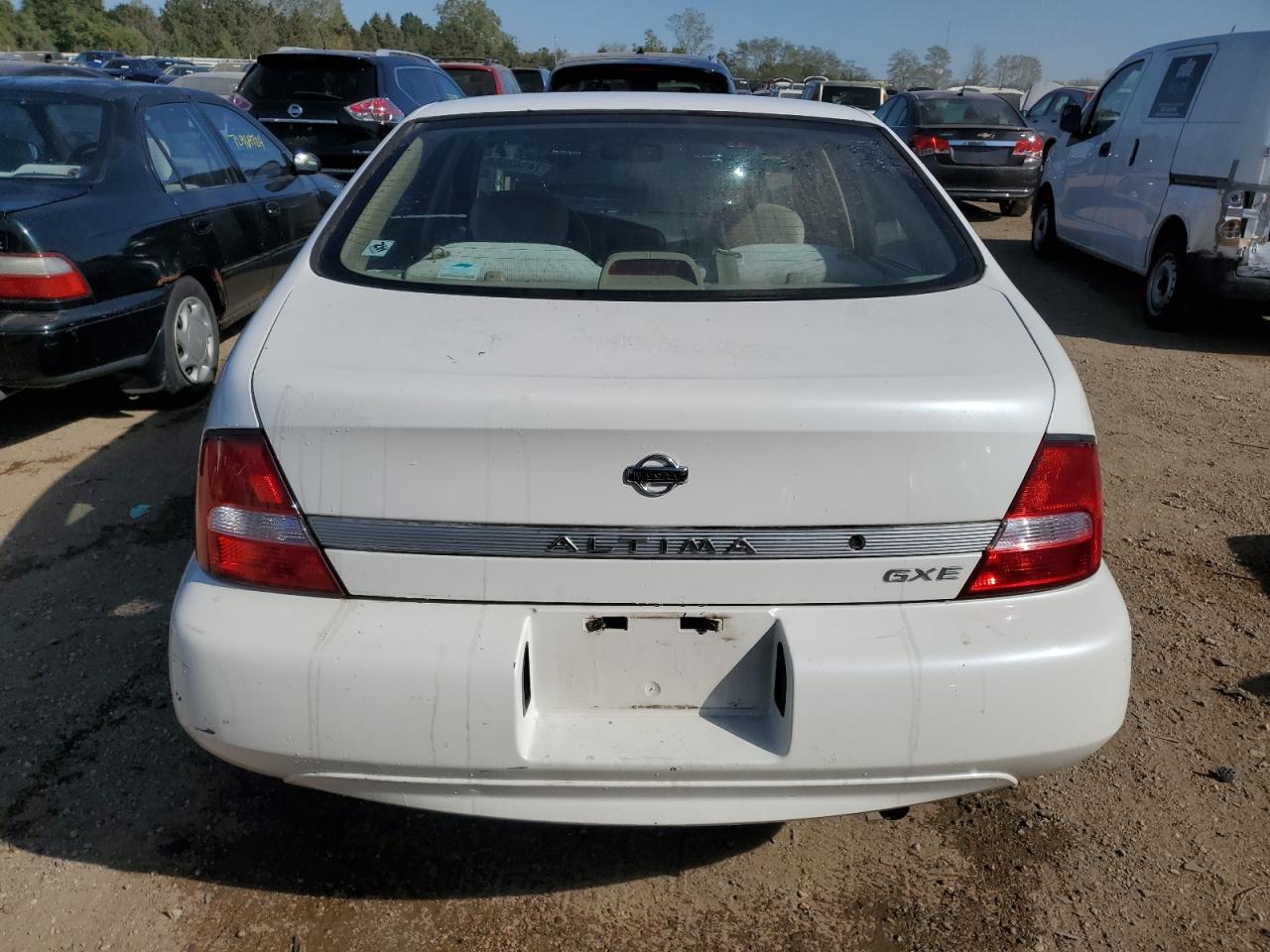 1N4DL01D61C157418 2001 Nissan Altima Xe