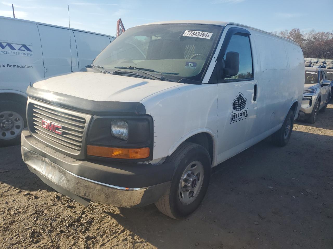 2014 GMC Savana - Image 1