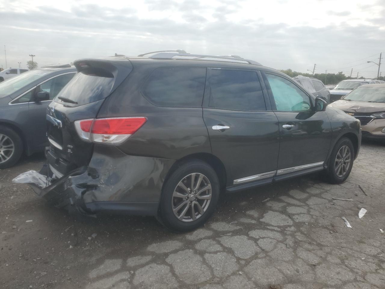 VIN 5N1AR2MM7GC624370 2016 NISSAN PATHFINDER no.3